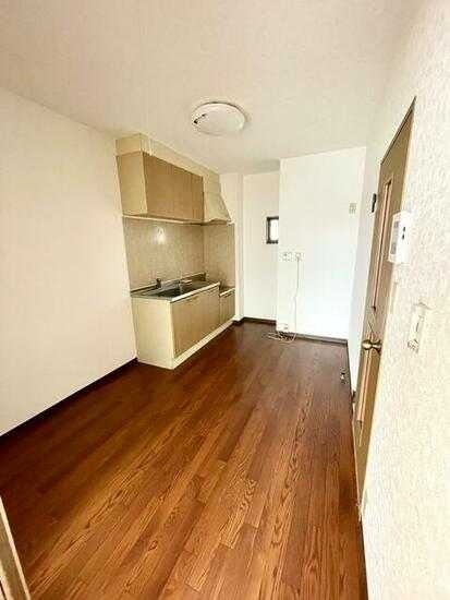 ��ʌ��������܎s��΋擌��΂U���ڂ̃A�p�[�g�̂��̑������E�X�y�[�X