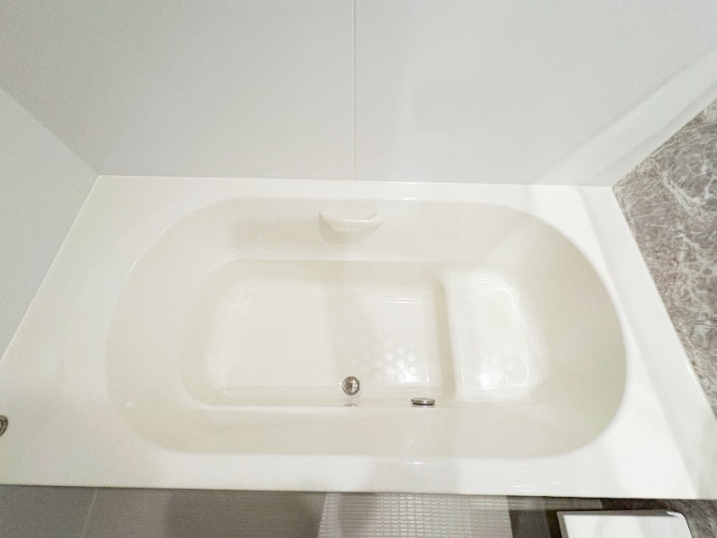 ��ʌ�����s���Q���ڂ̃}���V�����̃o�X