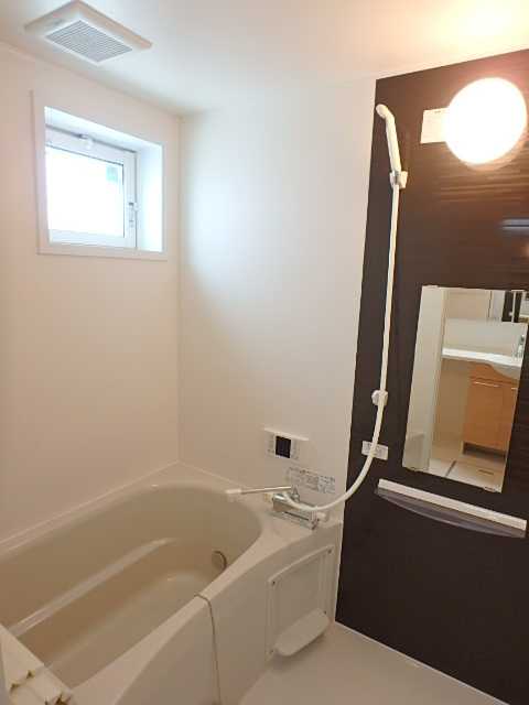 ��ʌ��������܎s�k��听���S���ڂ̃A�p�[�g�̃o�X