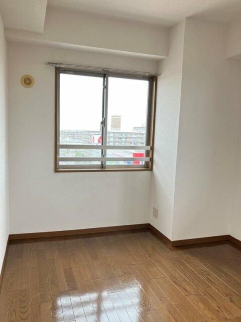 ��ʌ��z�J�s��z�J�Q���ڂ̃}���V�����̂��̑������E�X�y�[�X