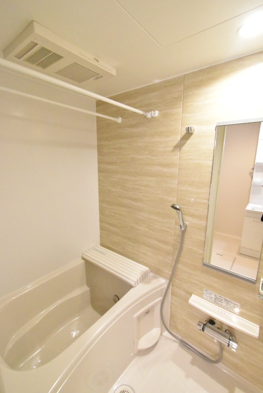 ��ʌ��n�s�쒬�R���ڂ̃}���V�����̃o�X