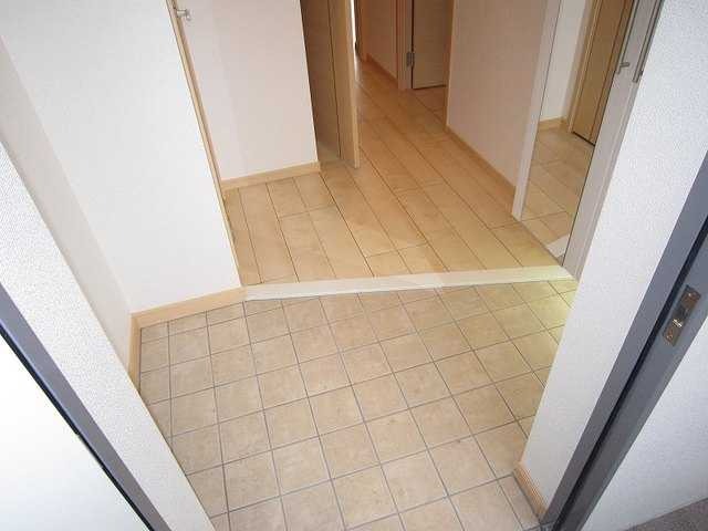 ��ʌ������s��ʖ�̃}���V�����̌���