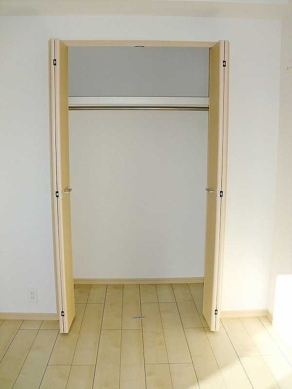 ��ʌ������s��ʖ�̃}���V�����̎��[