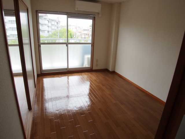 ��ʌ��������܎s�΋擌�Y�a�Q���ڂ̃}���V�����̋��ԁE���r���O