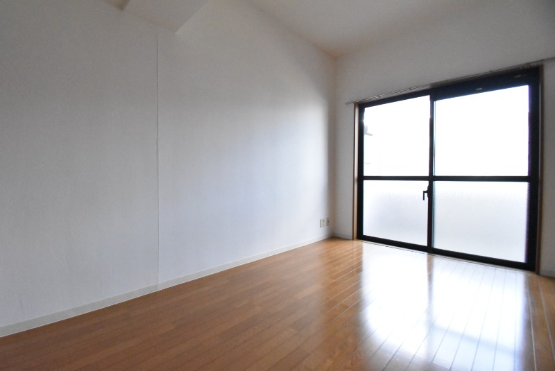 ��ʌ��������܎s��{��g�~���S���ڂ̃}���V�����̋��ԁE���r���O