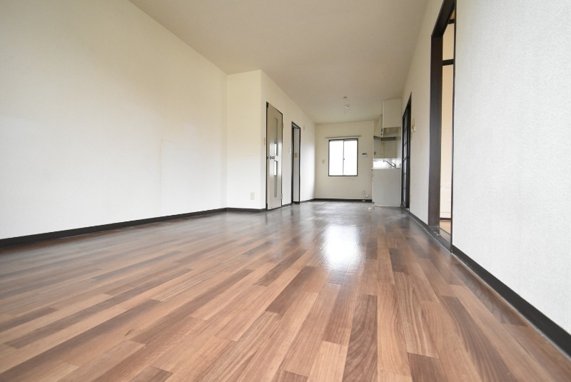 ��ʌ��@�c�s���m�؂P���ڂ̃A�p�[�g�̂��̑������E�X�y�[�X