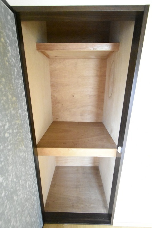 ��ʌ��@�c�s���m�؂P���ڂ̃A�p�[�g�̎��[