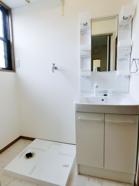 ��ʌ�����s�ܔԒ��̃A�p�[�g�̐��ʏ�