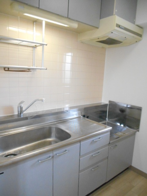 ��ʌ�����s���s���P���ڂ̃}���V�����̃L�b�`��