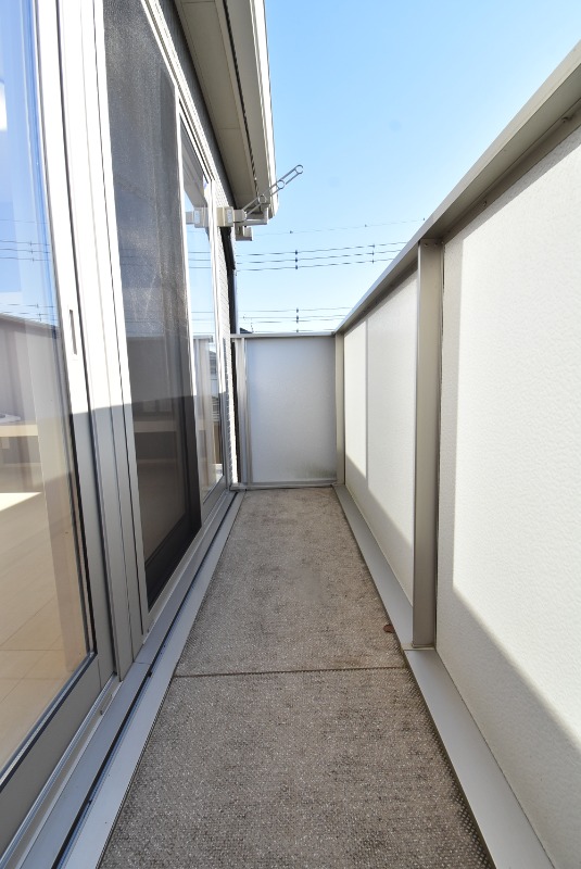 ��ʌ��������܎s�΋�厚�O���̃A�p�[�g�̃o���R�j�[