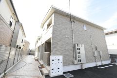 ��ʌ��@�c�s�Β��R����2-4�̃A�p�[�g�̌����O��