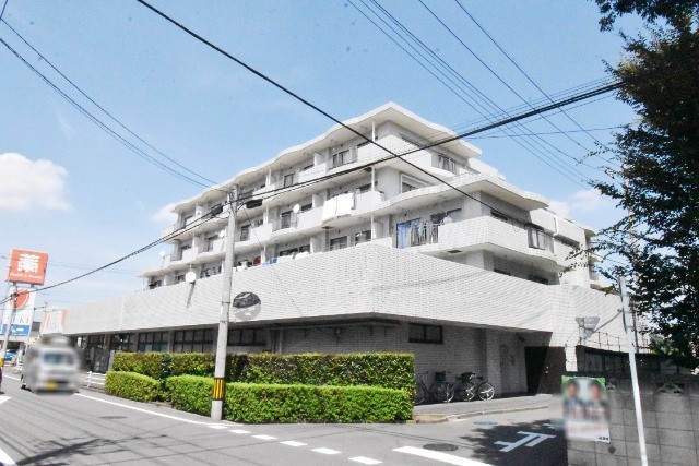 ��ʌ��������܎s��{��x�̓����P���ڂ̃}���V�����̌����O��