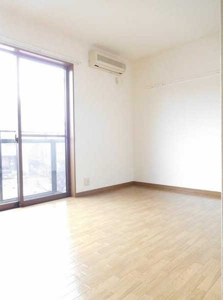 ��ʌ��������܎s��掭��܂T���ڂ̃A�p�[�g�̋��ԁE���r���O