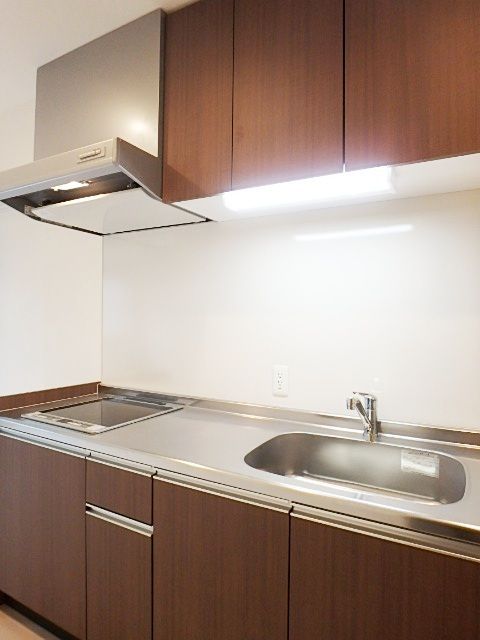 ��ʌ��������܎s��{�撇���R���ڂ̃}���V�����̃L�b�`��