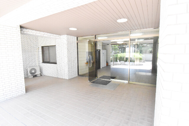 ��ʌ��������܎s��{��x�̓����P���ڂ̃}���V�����̃G���g�����X