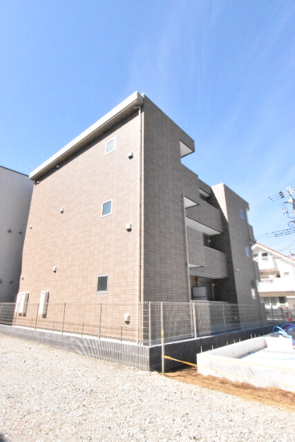 ��ʌ��������܎s�΋�����R���ڂ̃}���V�����̌����O��