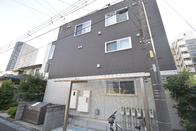 ��ʌ��������܎s������㗎���R����9-10�̃A�p�[�g�̌����O��