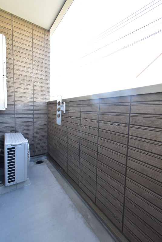 ��ʌ��������܎s�΋�����R���ڂ̃}���V�����̃o���R�j�[