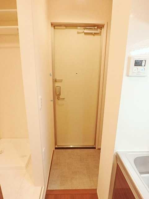 ��ʌ��������܎s������㗎���R���ڂ̃A�p�[�g�̌���