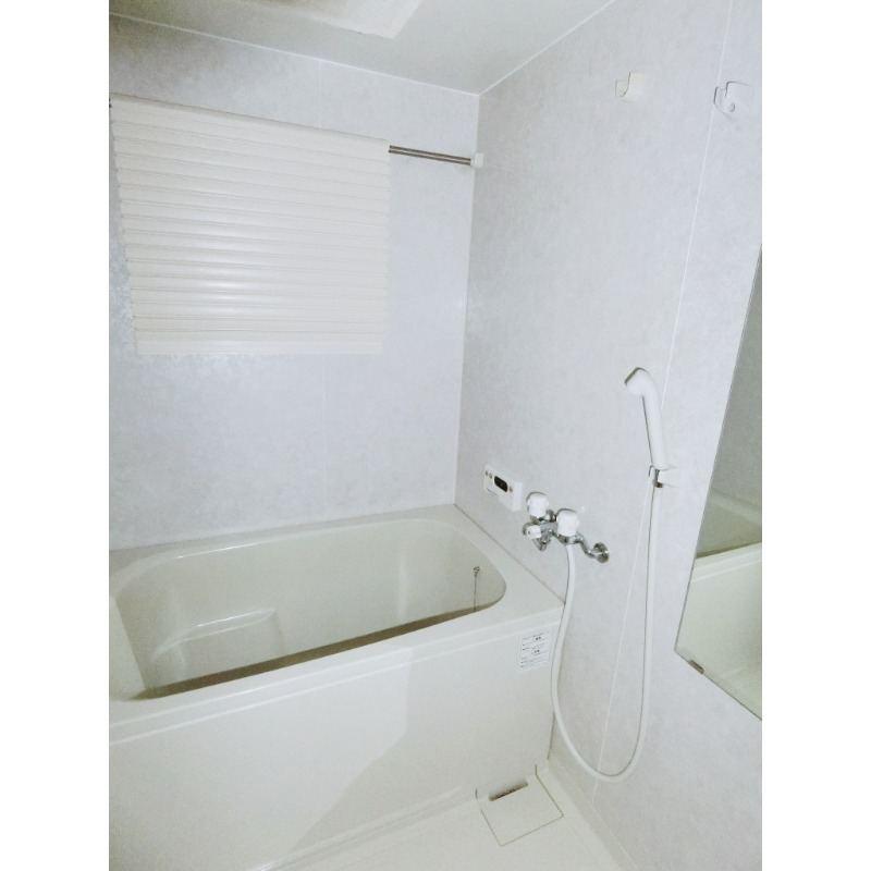 ��ʌ�����s����R���ڂ̃}���V�����̃o�X