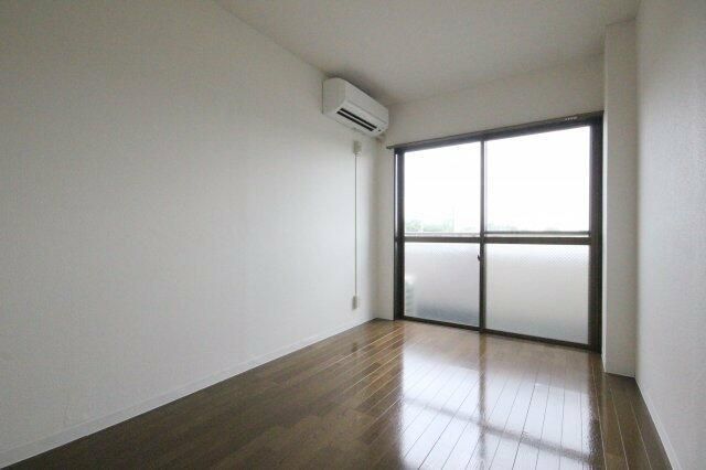 ��ʌ��������܎s�������a�c���Q���ڂ̃}���V�����̋��ԁE���r���O