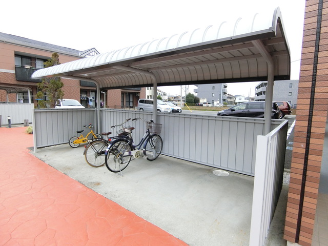 ��ʌ�����s����R���ڂ̃}���V�����̂��̑�