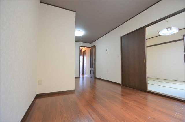 ��ʌ��������܎s��΋搼���S���ڂ̃A�p�[�g�̂��̑������E�X�y�[�X