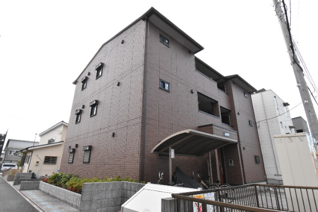 ��ʌ��z�J�s���C�N�^�E���U���ڂ̃A�p�[�g�̌����O��