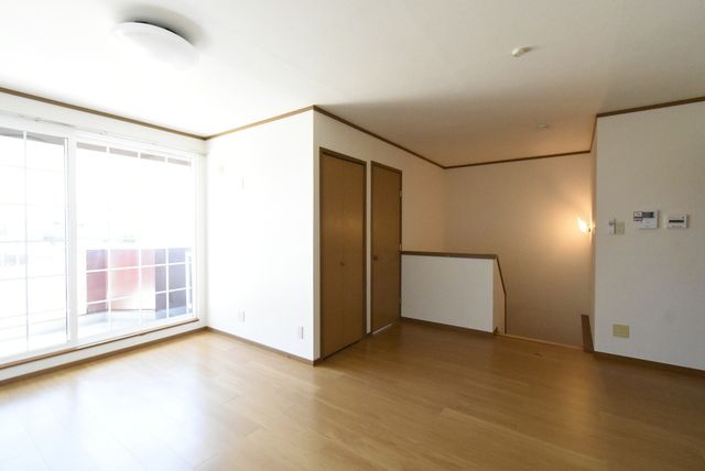 ��ʌ��������܎s����厚���V�n�̃A�p�[�g�̋��ԁE���r���O