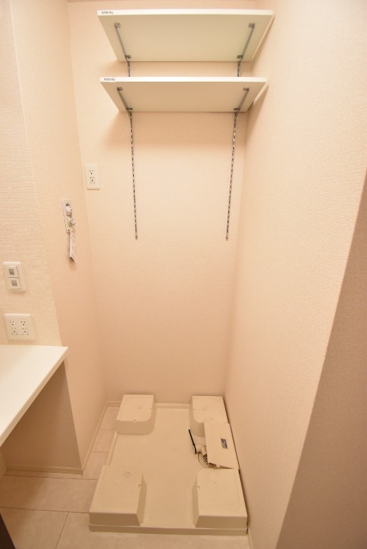 ��ʌ��z�J�s���C�N�^�E���U���ڂ̃A�p�[�g�̂��̑�