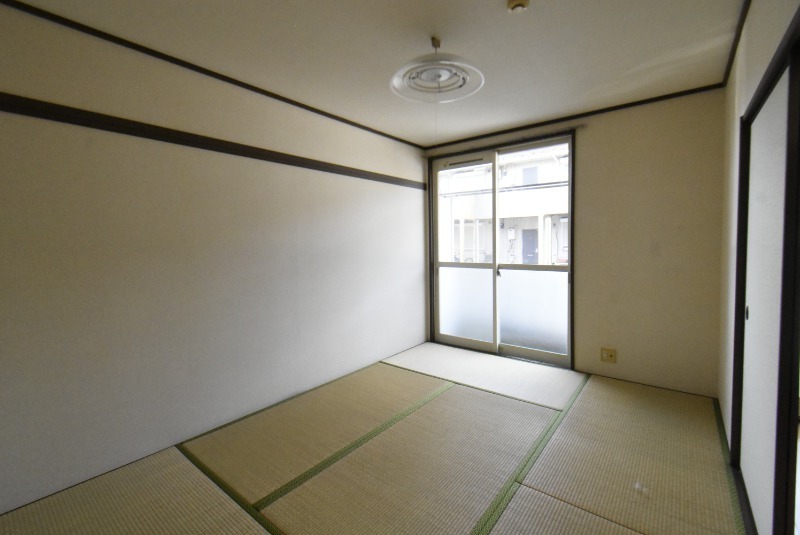 ��ʌ��@�c�s���V�h�P���ڂ̃A�p�[�g�̂��̑������E�X�y�[�X