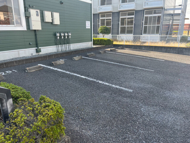 ��ʌ��������܎s��΋�厚���ю��̃}���V�����̒��ԏ�