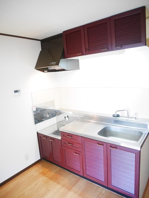 ��ʌ��@�c�s���V�h�P���ڂ̃A�p�[�g�̃L�b�`��