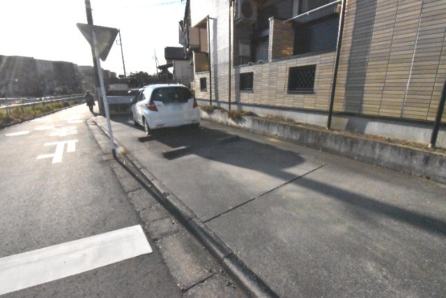 ��ʌ��������܎s�΋擌�Y�a�P���ڂ̃A�p�[�g�̒��ԏ�