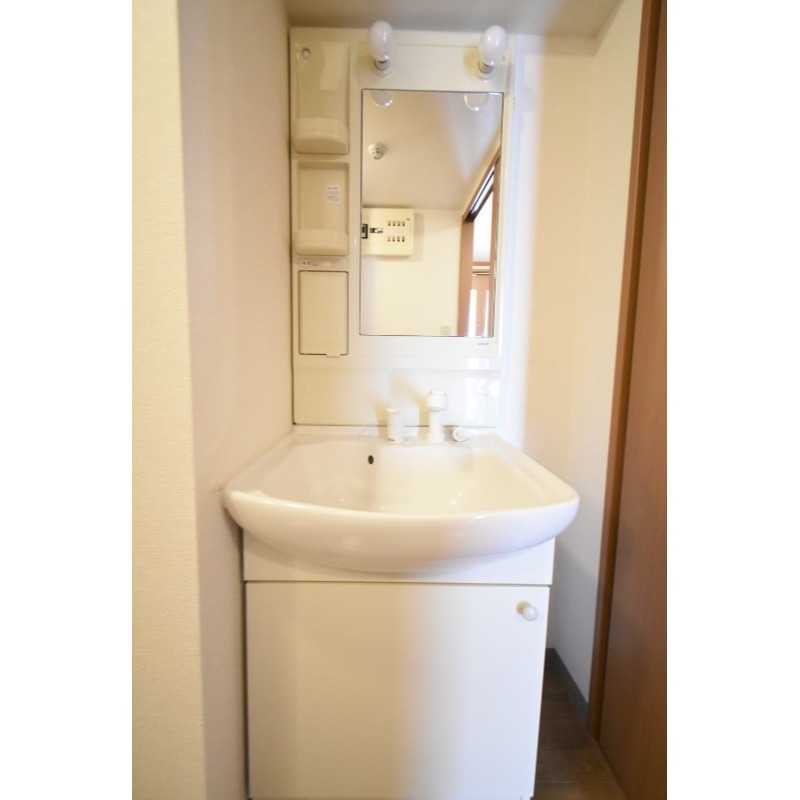 ��ʌ�����s�厚���s�����̃}���V�����̐��ʏ�