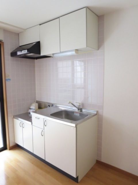 ��ʌ��������܎s����厚���m��̃}���V�����̃L�b�`��