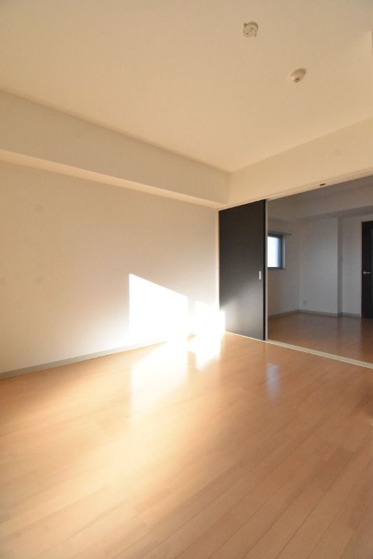 ��ʌ��������܎s��{��{���R���ڂ̃}���V�����̋��ԁE���r���O