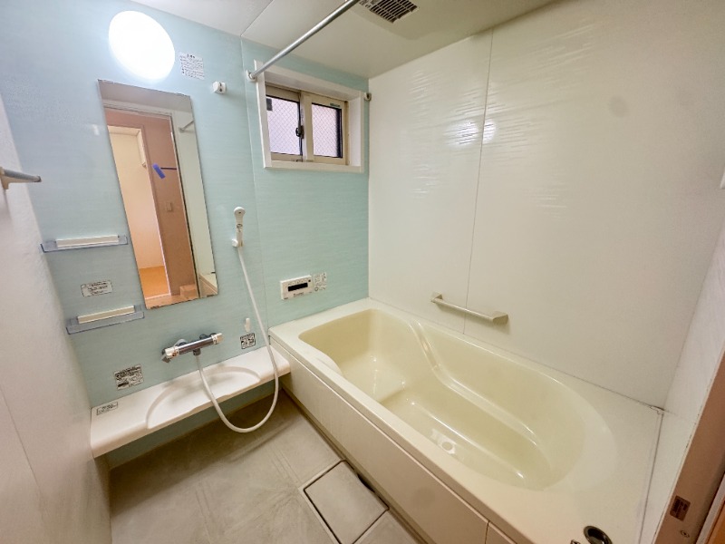 ��ʌ��������܎s�΋�����U���ڂ̃A�p�[�g�̃o�X