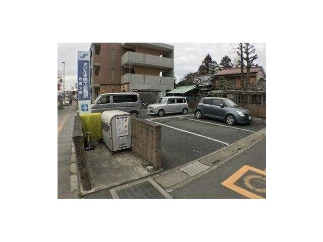 ��ʌ��������܎s��΋�{���T���ڂ̃}���V�����̒��ԏ�