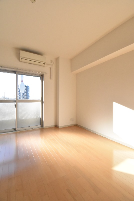 ��ʌ��������܎s��{��{���R���ڂ̃}���V�����̋����E���r���O