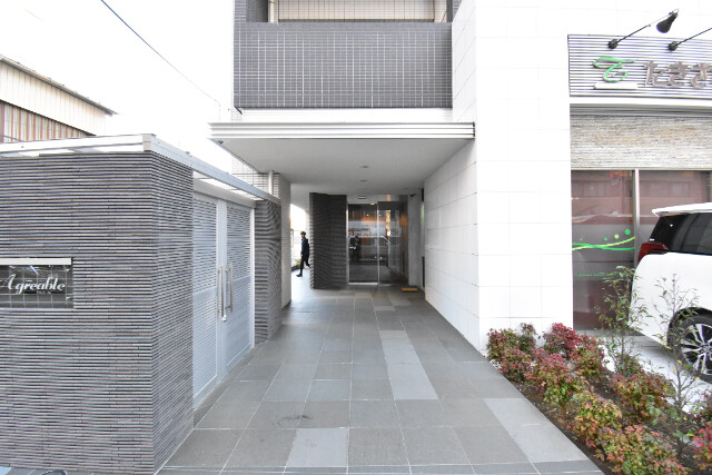 ��ʌ��������܎s��{��{���R���ڂ̃}���V�����̃G���g�����X