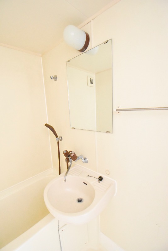 ��ʌ��������܎s�����擌��{�P���ڂ̃A�p�[�g�̐��ʏ�