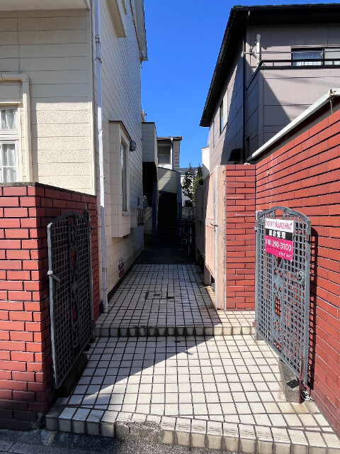 ��ʌ��������܎s�����擌��{�P���ڂ̃A�p�[�g�̃G���g�����X