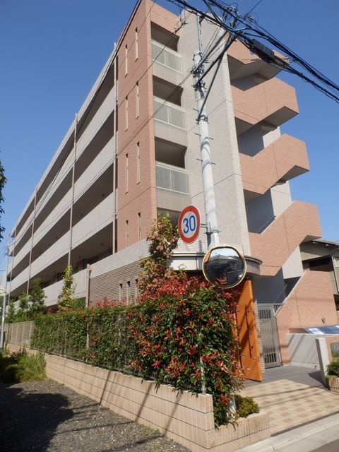 ��ʌ��������܎s��{��g�~���S����124-1�̃}���V�����̌����O��