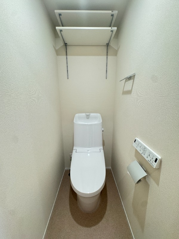 ��ʌ��z�J�s�ԎR���R���ڂ̃A�p�[�g�̃g�C��