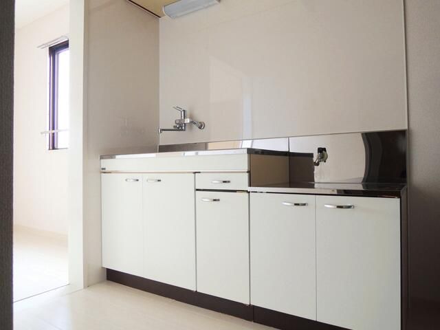 ��ʌ��������܎s��΋撇���P���ڂ̃}���V�����̃L�b�`��