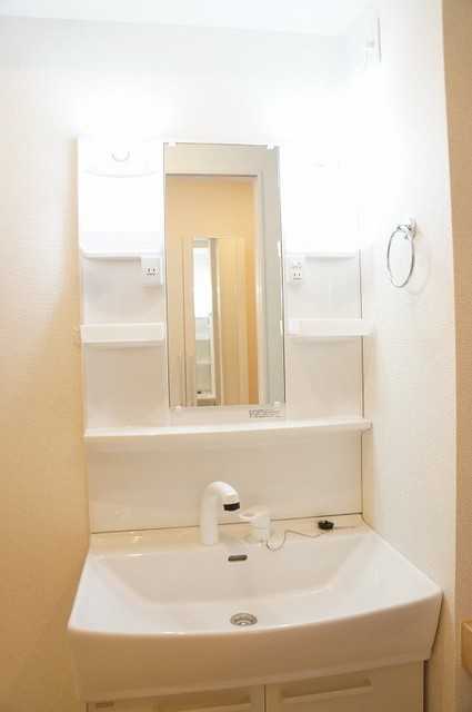 ��ʌ��������܎s�������˂P���ڂ̃A�p�[�g�̐��ʏ�