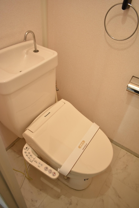 ��ʌ��������܎s��{��O���P���ڂ̃A�p�[�g�̃g�C��