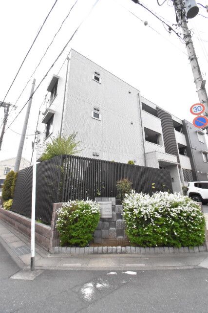 ��ʌ��������܎s�����攪���q�R����28-24�̃A�p�[�g�̌����O��