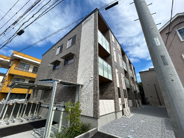 ��ʌ��������܎s�k��y�C���Q���ڂ̃A�p�[�g�̌����O��